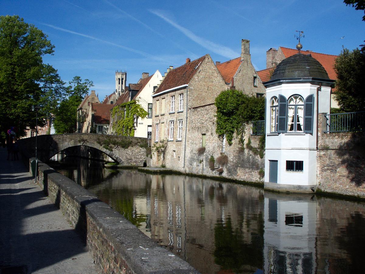 ホテル Uilenspiegel Brugge エクステリア 写真